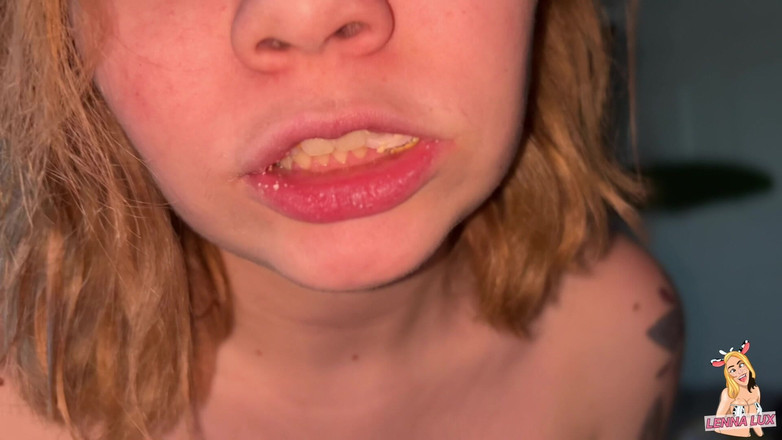 Lenna Lux: La gigantessa affamata ti fa pulire la bocca