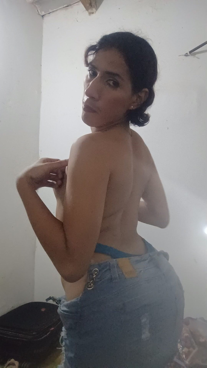 Femboy from Colombia: Bu Sabah Ve Tekrar Ty İçin Danslar