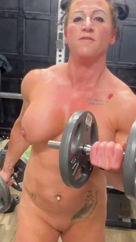 Gym Fucking a Muscle Girl