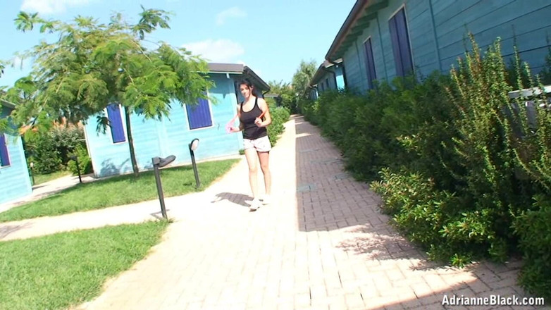 Only Big Melons: Švihadlo skáče s Adrianne Black