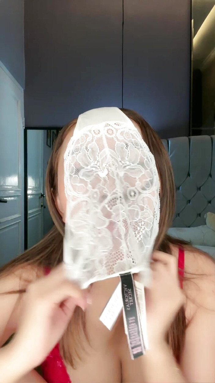 Indoseblay: Piękna dziewczyna żyje i chce dowcip z ojolem