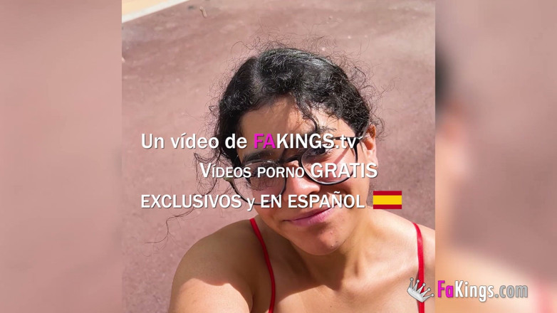 FAKings: Ivy Star's Eerste Zelfgemaakte Porno: Ze Neukt Haar Klasgenoot Voor...