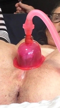 Hot MILF Enjoys a Pussy Pump Oozes Creamy Female Ejaculation