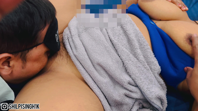 Swetasingh: पहली बार पत्नी ने व्यभिचारी पति को तीन लोगों की चुदाई वाला सेक्स साझा किया हिंदी