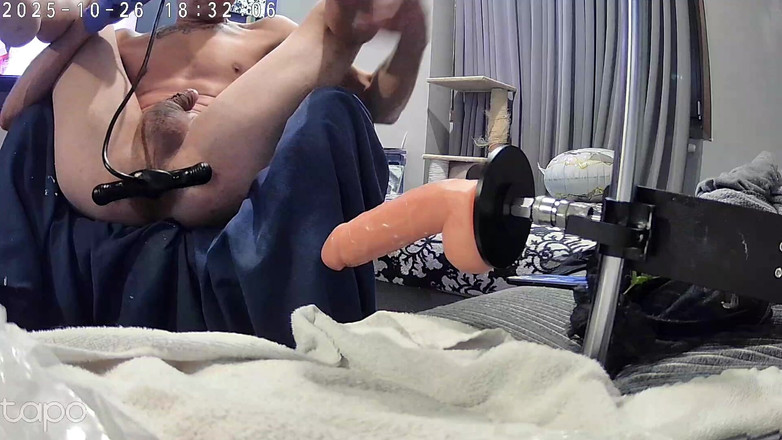 KIARA: Îmi place să mă fut singură