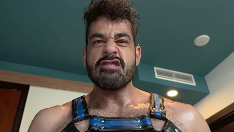 Latino4cumsluts: Tom storm: geknebelt, geritten, abgelassen