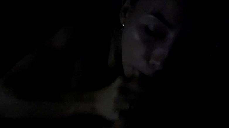 Vik1one: Nacht selbstgedrehter blowjob mit sperma im mund