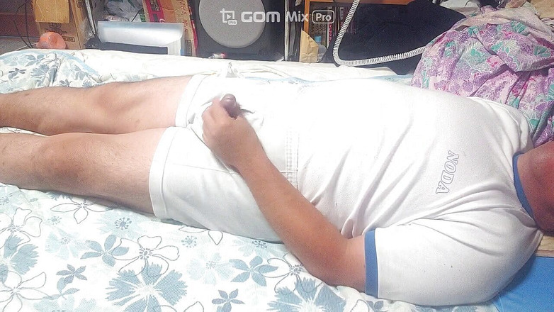 Shinpuuero: Vestiti grassi giapponesi in palestra del college indossando il giorno...