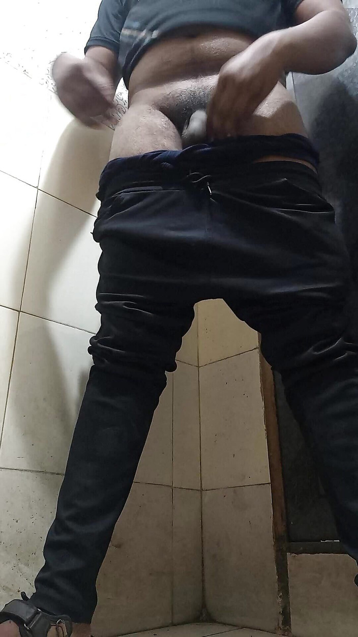 Indoor ally: Велика чорна діра в дупі, цей великий пеніс