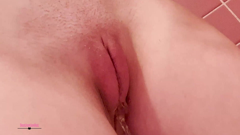 Destination Kat: Clips de pis fallidas