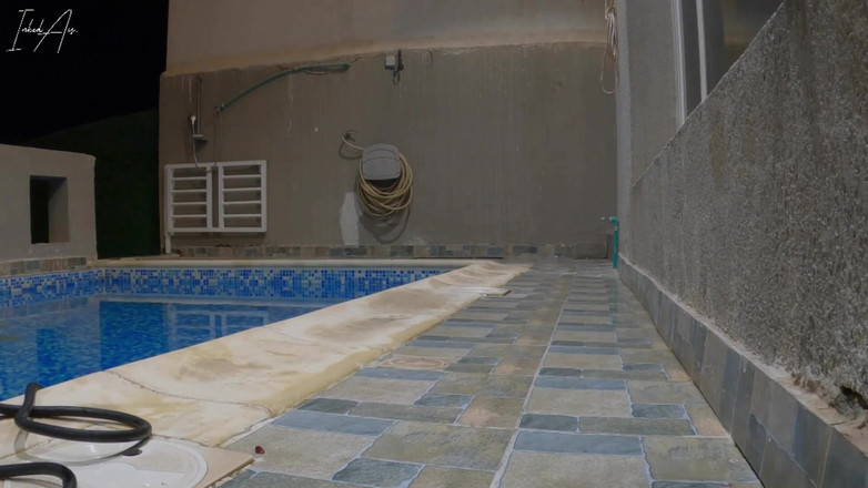 Inkdass: Une exhibitionniste arabe koweïtienne se fait baiser à poil en public,...