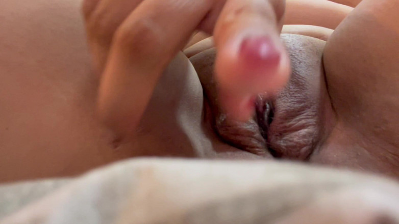 Latin webcam: Мастурбация киски в комнате