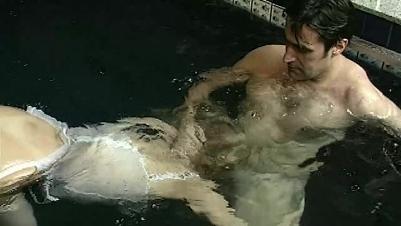 TRASHPORN: Blonde MILF Uma Gets Her Wet Pussy Devoured Poolside