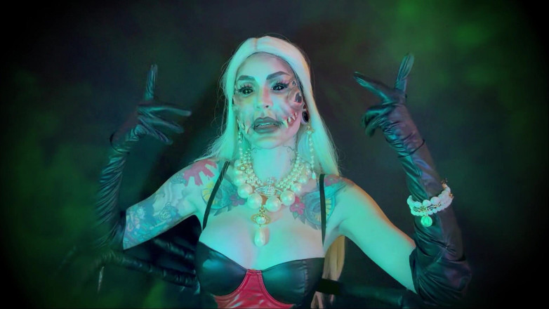 Baal Eldritch: Punizione della regina dei ragni: emasculazione totale con finale fatale:...