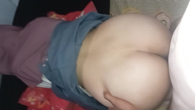 Famly sex: Je baise le cul sexy de ma belle-sœur