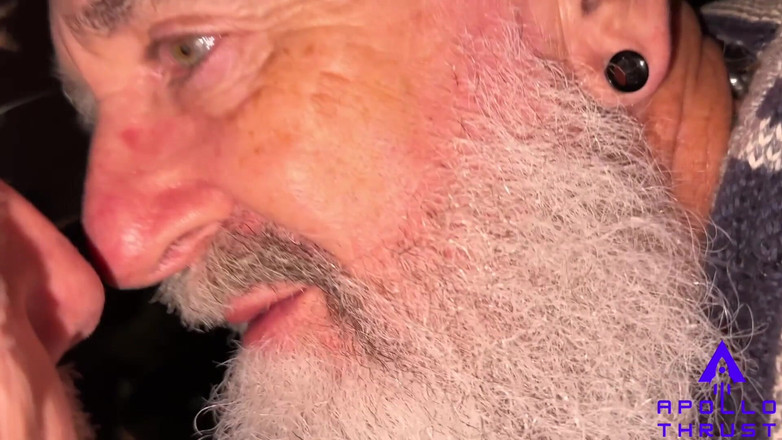 feedmedick: Tôi đã đi bộ xuống đường một đêm.