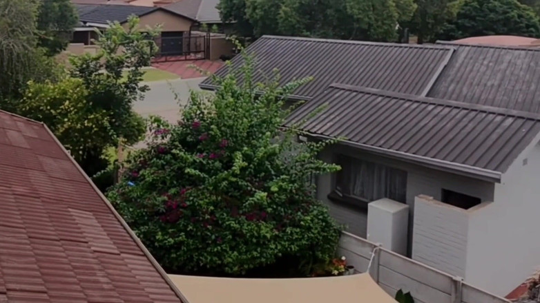 Bigjoefuckalott: Meine nachbarn beim ficken beim fliegen mit meiner Drohne erwischt