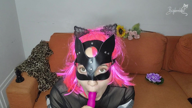 BigBoobCat: Moje přirozená, velká prsa pulzují! Maska kundičky, dělám si radost