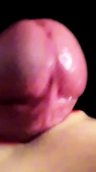 Slow Motion Finale. Close-up van een melkgat dat een grote lading krijgt.