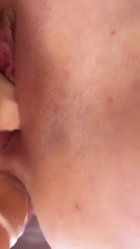 Anaal met neukmachine pov