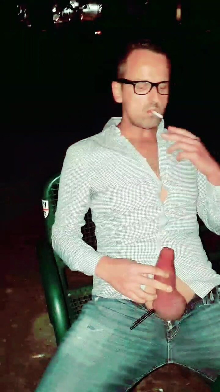 Slutboyben: Slutboyben Cam4 Nejžhavější exhibicionista vystavuje napumpovaný monster cock brainfuck v...