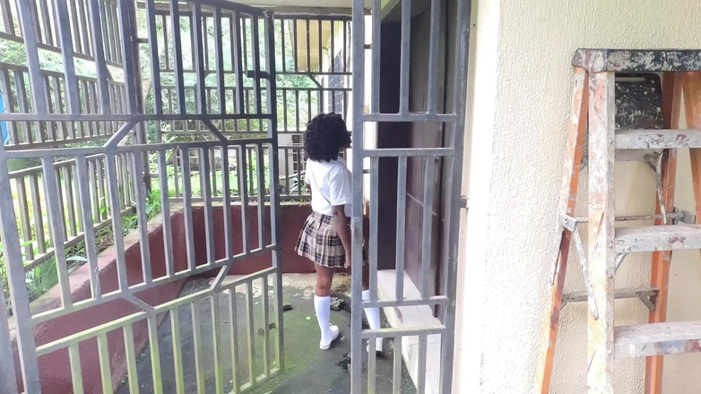 Black Swan: Flower si mahasiswi mungil kulit hitam dientot habis-habisan dan dicrot...