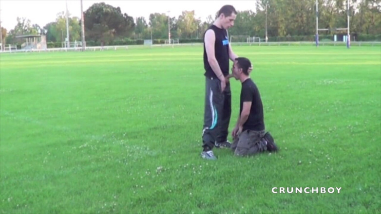 EXHIB BOYS: Incredibile allo stadio di calcio