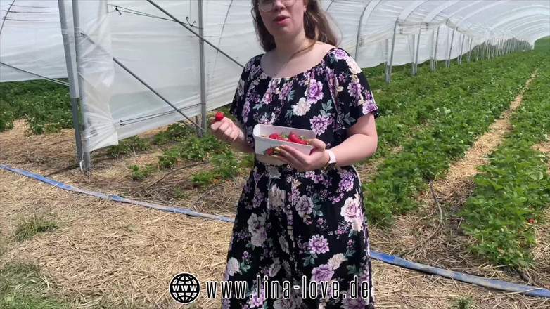 LinaLove_: Coura?!? Nech farmáře ošukat a vystříkat se do kundičky za...