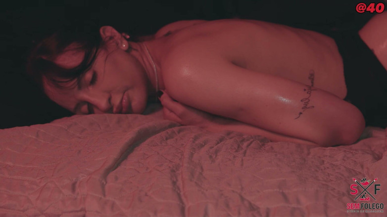 Cadu Sem Folego: Vitoria Receiving a Massage, Moaning and Squirting a Lot During...