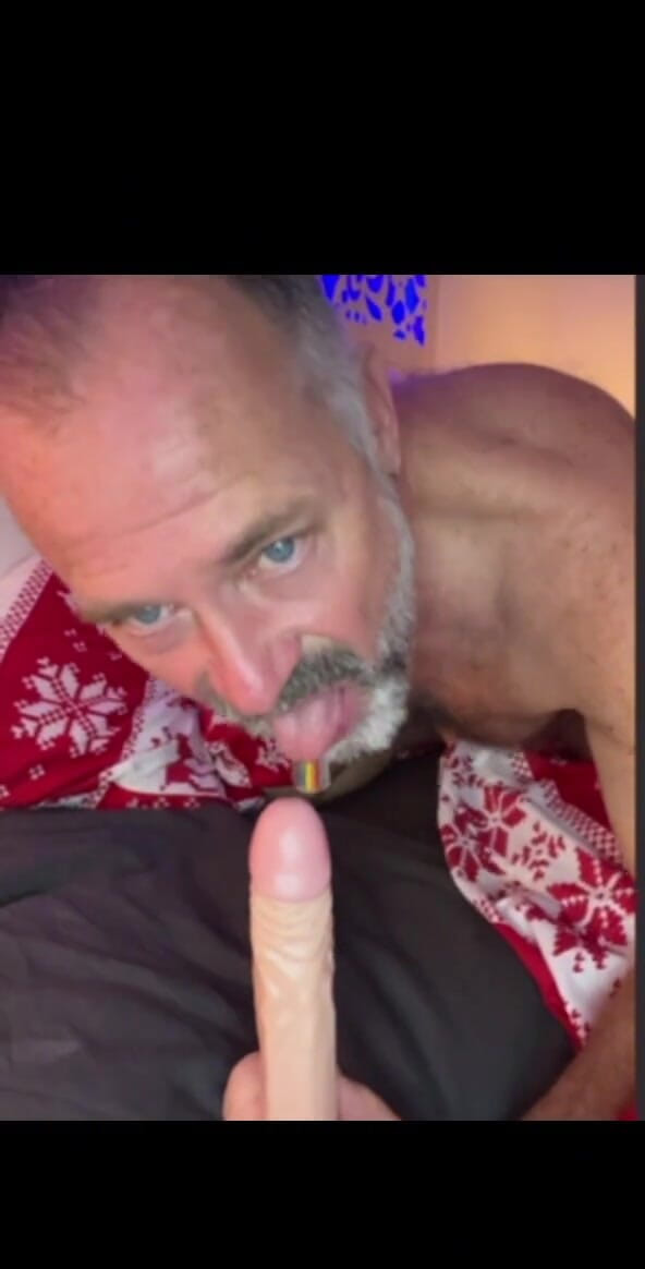 Daddybearvlc: Ich probiere mein weihnachtsgeschenk von einem fan aus