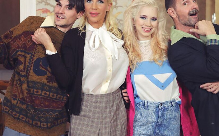 Virtual Taboo: 80. flashback Generace X zkouší klanový sex