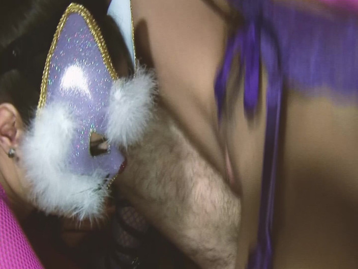 The Window of Sex: Geile catsbabes scène-3 geile kittens in lingerie neuken samen in...