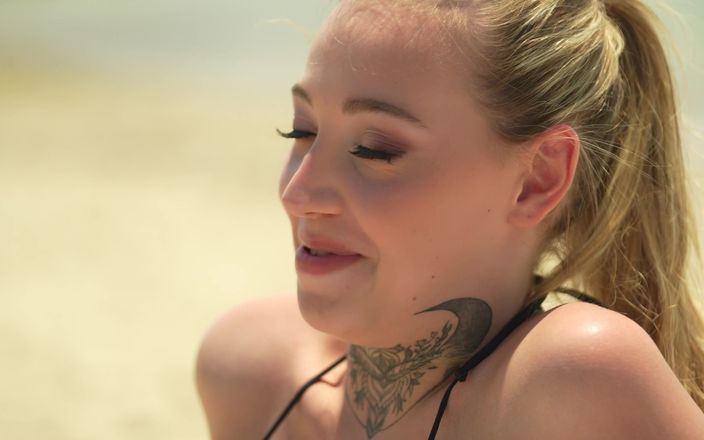 Jetsexproductions: Face sex cu 2 tipi care vine acasă de la club