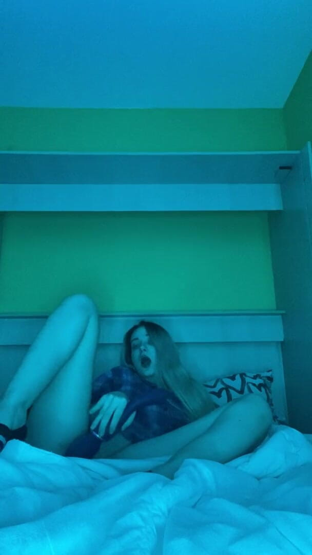 My bf cuckold: Morning masturbation alone at home with vibrator