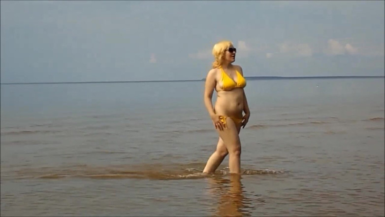 RedRoseRus: Bikini-strand 2