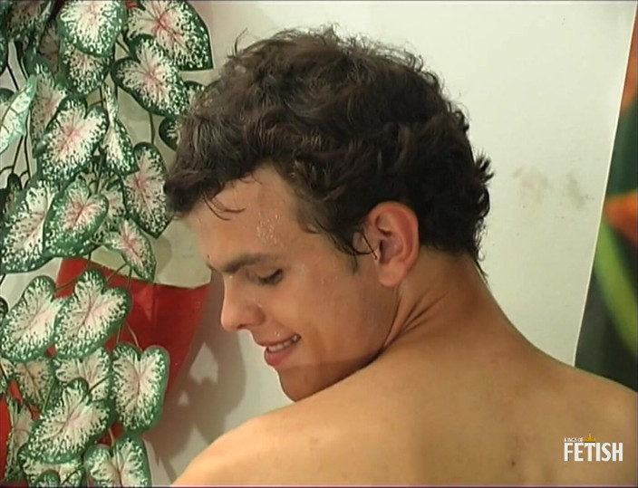 Gay Diaries: Gay twink kiss and sucks his friend hairy dick until...