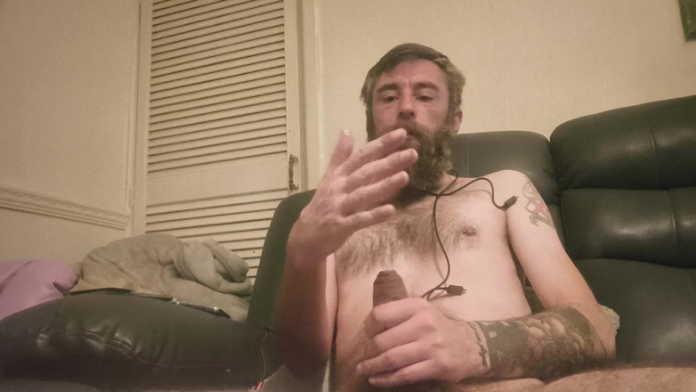 Smoking stoker: Wanking my big dick, degustacja precum i wytryski