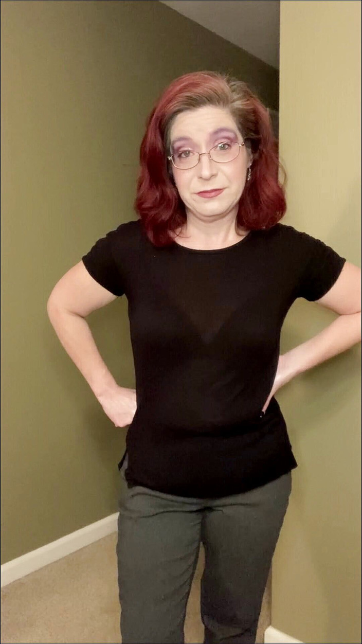 Elianna: Krást mi kalhotky