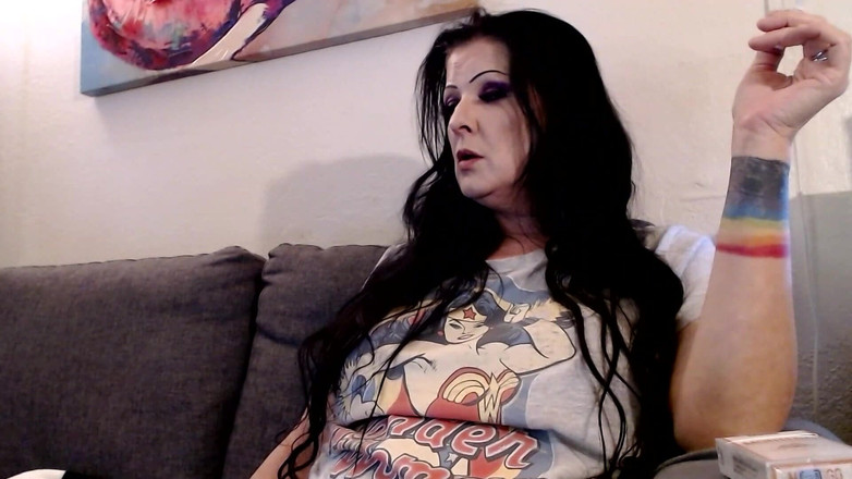 Abby Anna: Fumata del mattino e caffè