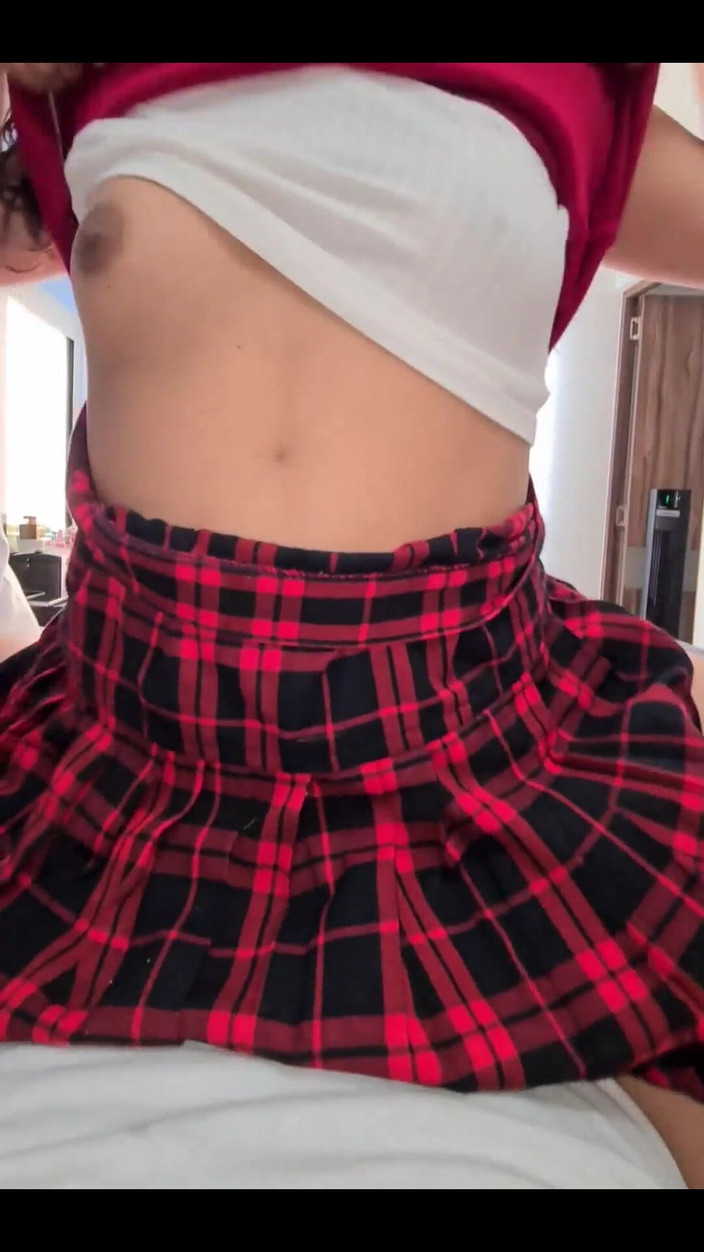 Anny Kitty: De 18-jarige studente bleek erg heet! Studenten.