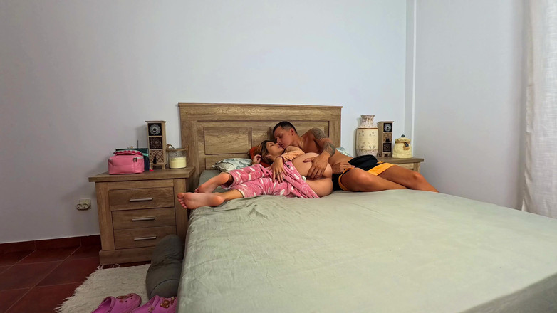 Labestiaylabella: Une petite amie se fait baiser pour se soulager