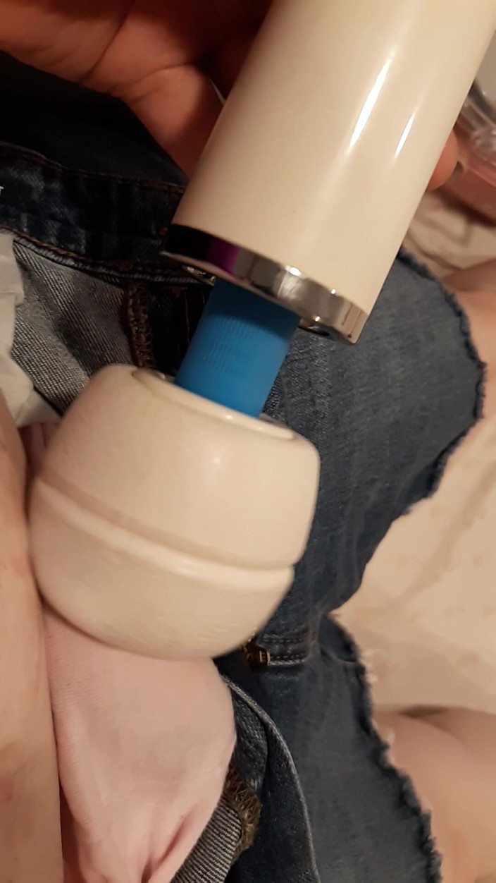 Roxxie rae page: 自発的な日立マスターベーション