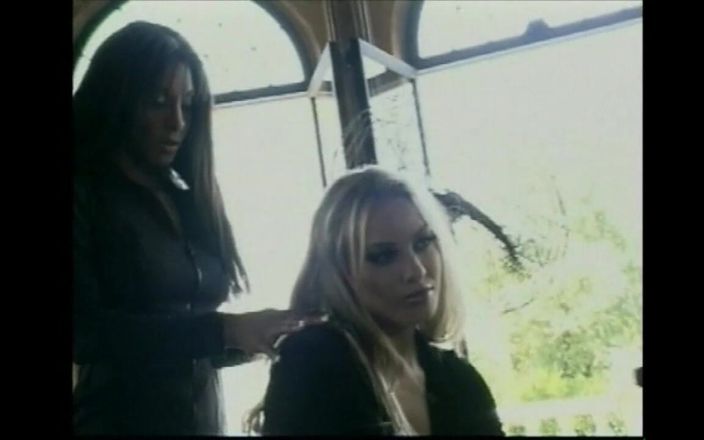 Vintage megastore: Masturbation and Pussy Licking Between Two Very Beautiful Vintage Lesbian...