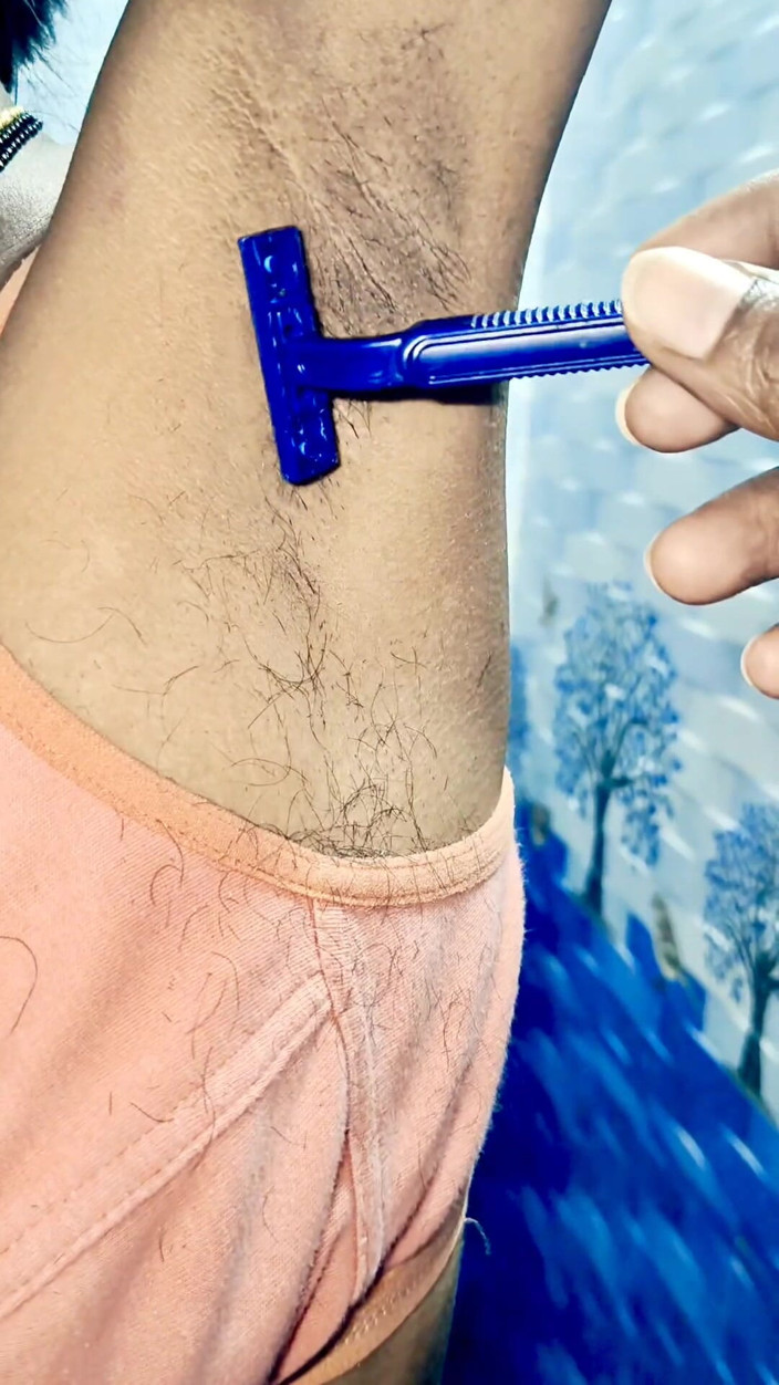 X videos: Desi bhabi haare im badezimmer entfernen