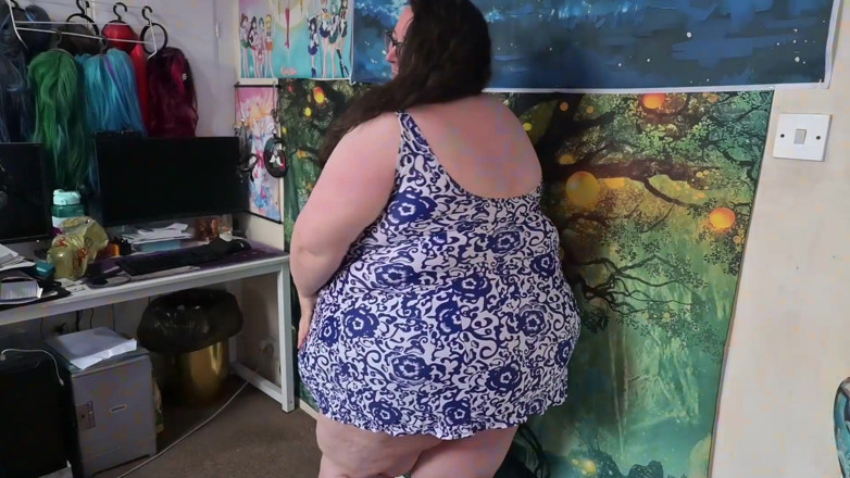 SSBBWLadyBrads: SSBBW Blue Swimsuit Try on and Strip