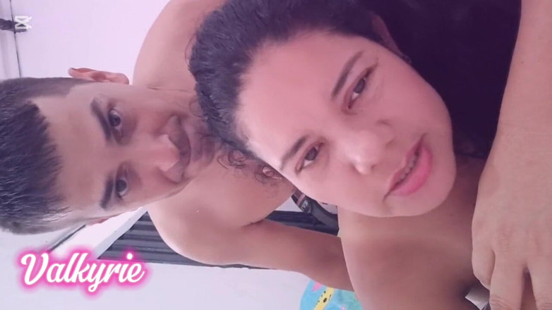 Valkyrieandluigy: Güzel gelin emiyor