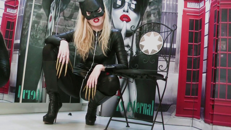 Goddess Celine: Catwoman's trap