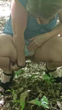 Jade Loves Peeing in the Woods