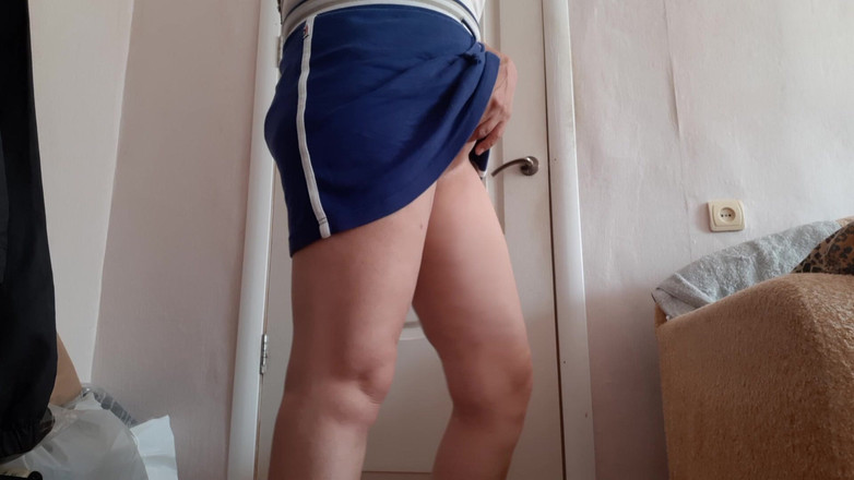 Lesbian-candys: Bu guru nakal ini lagi asik masturbasi mesum di ruang...