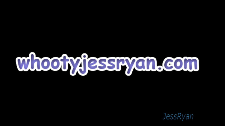 JessRyan: PAWG MILF camgirl Jess Ryan třese jejím naolejovaný zadek